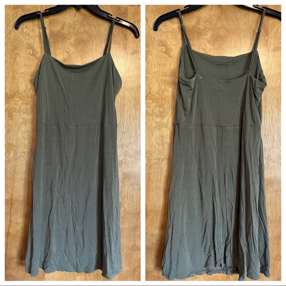Junior Women’s Green Summer Skater Dress (M)
